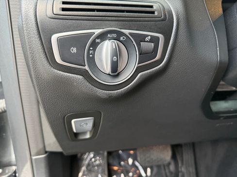 Certified 2022 Mercedes-Benz GLC 300 image 26