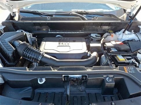 Used 2023 GMC Acadia SLE image 28