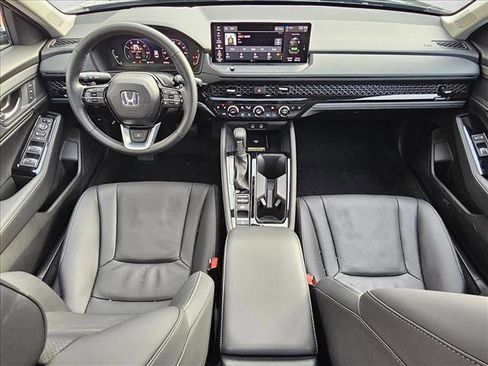 Used 2025 Honda Accord Touring image 17
