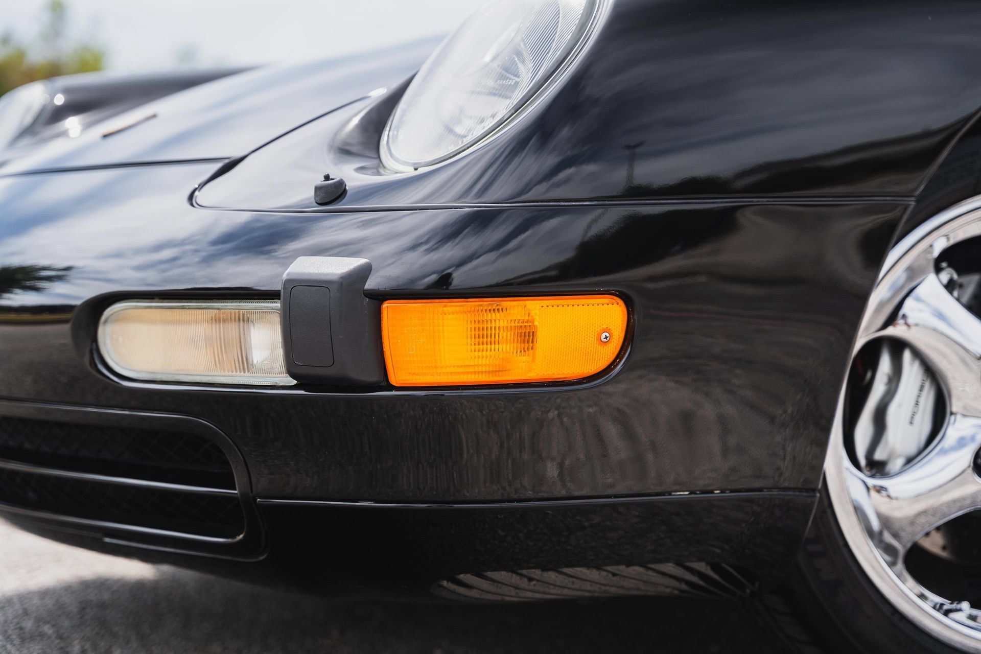 Used 1995 Porsche 911 Carrera RWD image 43