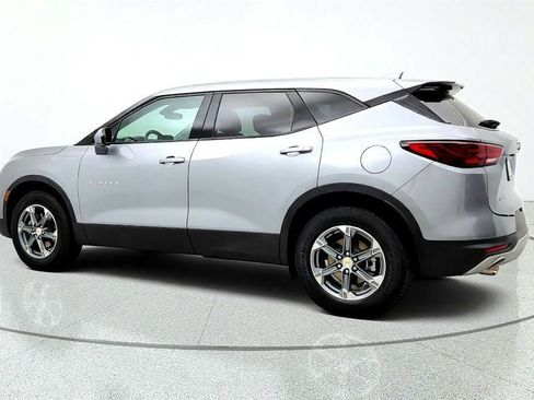 Used 2025 Chevrolet Blazer LT FWD image 7