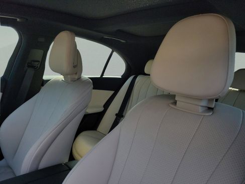 Certified 2025 Mercedes-Benz E 450 4MATIC Sedan image 24