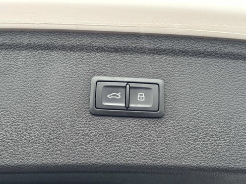 Used 2018 Audi Q5 2.0T Premium Plus w/ Premium Plus Package image 13