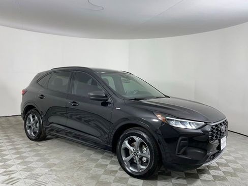 Used 2024 Ford Escape ST-Line FWD image 3
