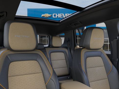 New 2026 Chevrolet Equinox ACTIV w/ Convenience Package III AWD/4WD image 24