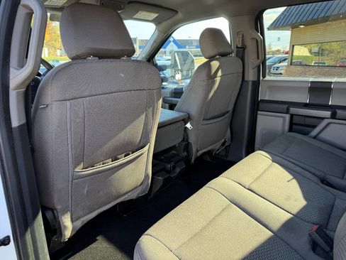 Used 2021 Ford F250 XLT w/ FX4 Off-Road Package image 24