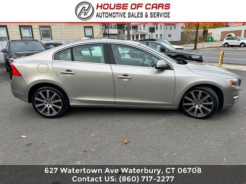 Used 2015 Volvo S60 T5 Platinum image 4
