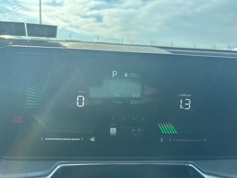 Certified 2025 Kia Sorento X-Line EX image 9