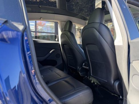 Used 2024 Tesla Model Y Long Range image 38