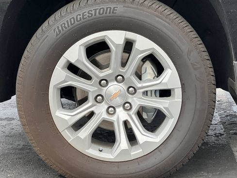 Certified 2025 Chevrolet Silverado 1500 LTZ image 47