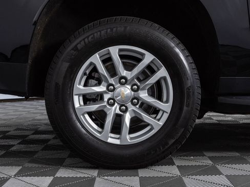 Used 2022 Chevrolet Suburban LT AWD/4WD image 49