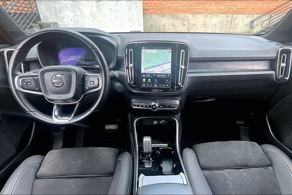 Certified 2023 Volvo C40 P8 Recharge Plus w/ Protection Package Premier AWD/4WD image 20