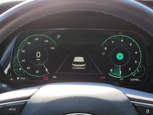 Used 2022 Hyundai Palisade Calligraphy image 39