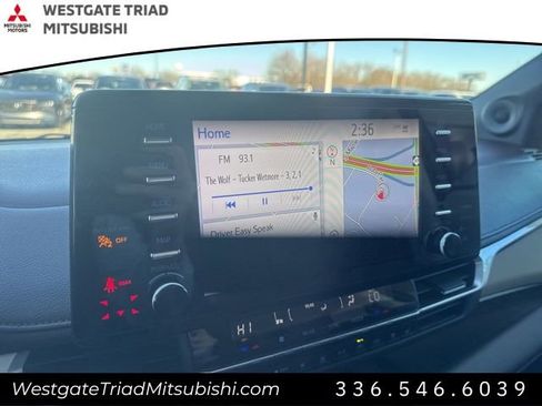 Used 2022 Toyota Sienna Platinum image 21