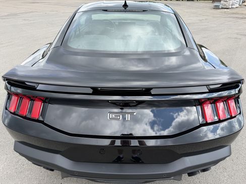 New 2026 Ford Mustang GT w/ GT Performance Package RWD image 6