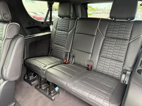 Certified 2023 Cadillac Escalade ESV Sport Platinum w/ LPO, ONYX Package AWD/4WD image 20