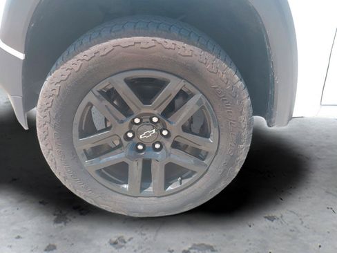 Used 2024 Chevrolet Colorado Trail Boss AWD/4WD image 10