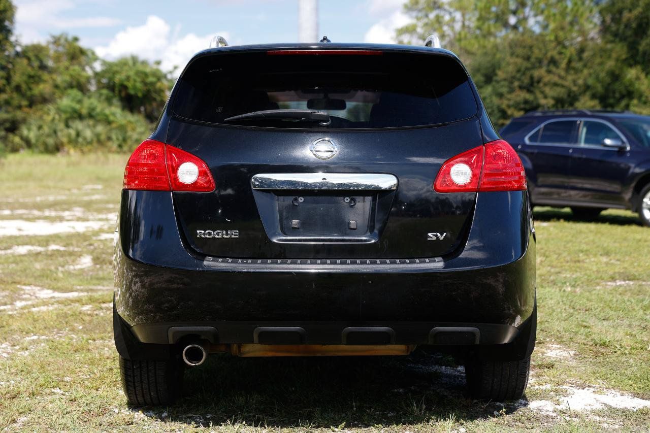 Used 2013 Nissan Rogue SV w/ Premium Pkg FWD image 7