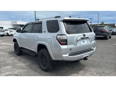 Used 2021 Toyota 4Runner SR5 Premium AWD/4WD image 4