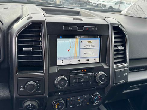 Used 2018 Ford F150 XLT w/ Equipment Group 302A Luxury image 21