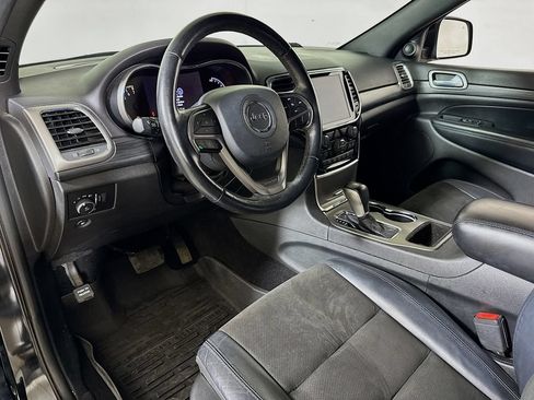 Used 2019 Jeep Grand Cherokee Altitude RWD image 7