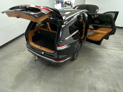 Used 2020 Lincoln Aviator Black Label w/ Dynamic Handling Package image 56