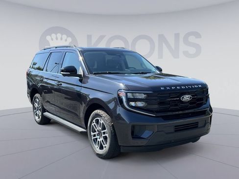 New 2026 Ford Expedition Active AWD/4WD image 2