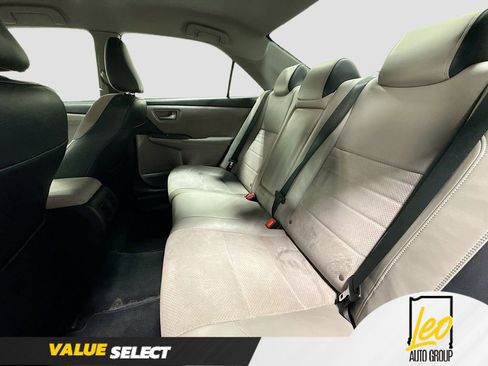 Used 2016 Toyota Camry XSE FWD image 23