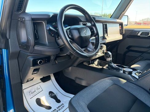 Used 2025 Ford Bronco Big Bend image 16