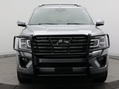 Used 2021 Ford Expedition XLT AWD/4WD image 2