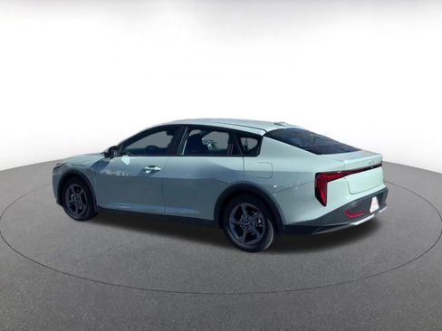 Used 2025 Kia K4 FWD image 10