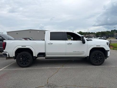 Used 2025 GMC Sierra 2500 Denali Ultimate AWD/4WD image 2