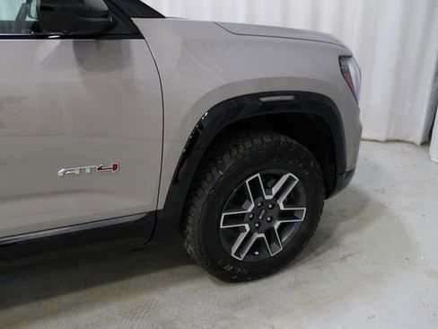 New 2026 GMC Terrain AT4 AWD/4WD image 38