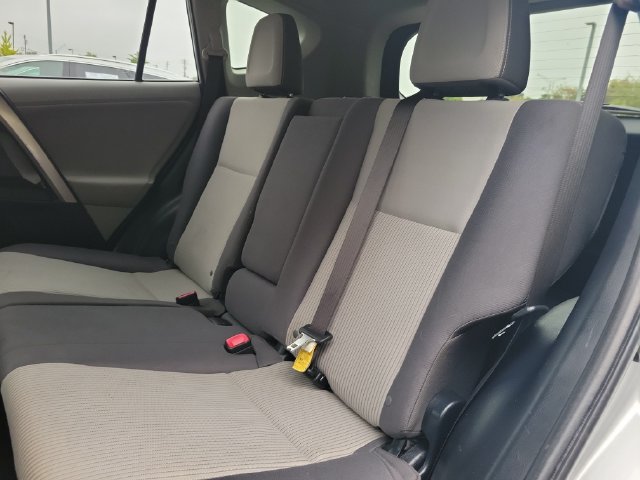 Used 2013 Toyota RAV4 XLE AWD/4WD image 9