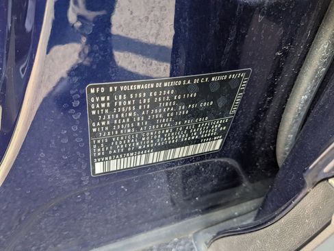 Used 2024 Volkswagen Tiguan SE image 36