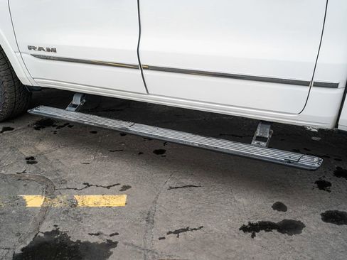 Used 2020 RAM 1500 Limited image 9