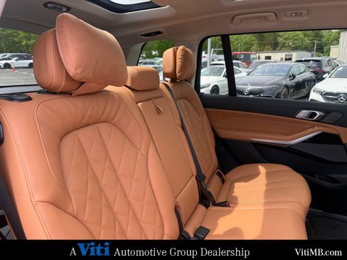 Used 2026 BMW X7 xDrive40i AWD/4WD image 27