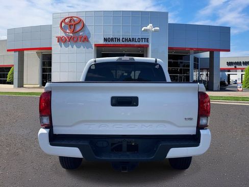 Used 2022 Toyota Tacoma SR5 w/ Technology Package RWD image 7