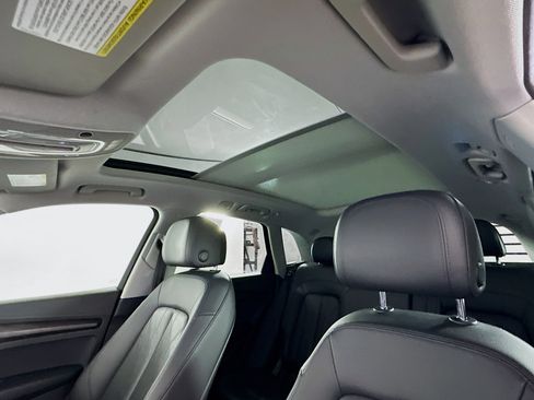 Used 2018 Audi Q5 2.0T Premium w/ Convenience Package image 25