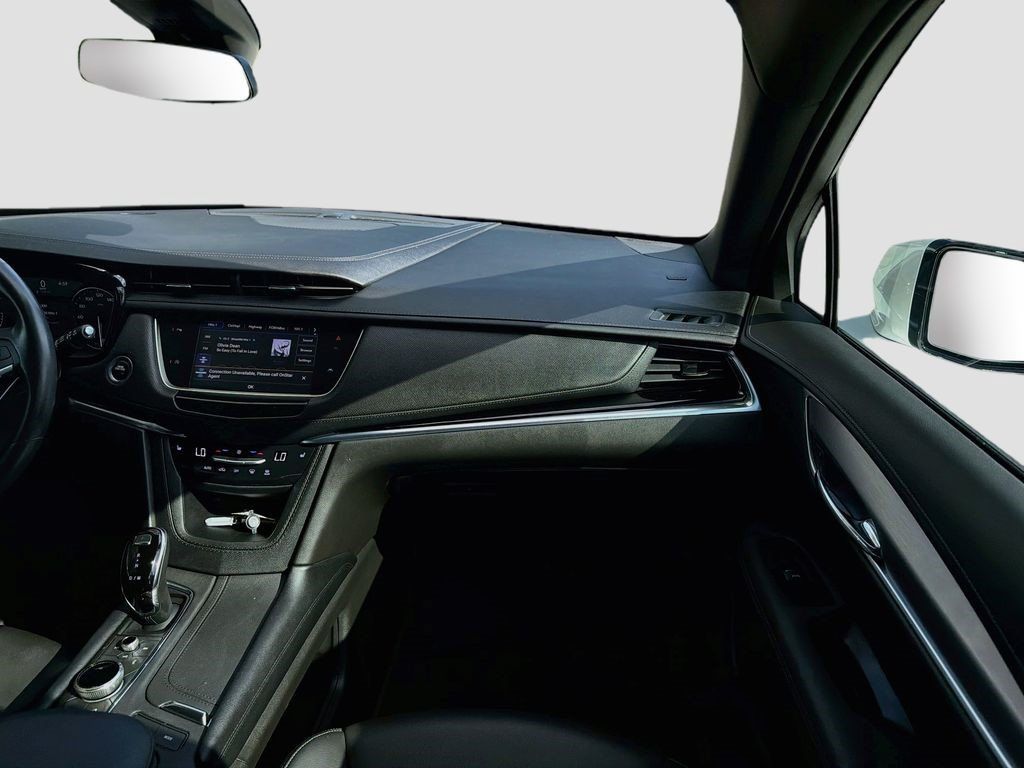 Certified 2024 Cadillac XT6 Luxury FWD image 19