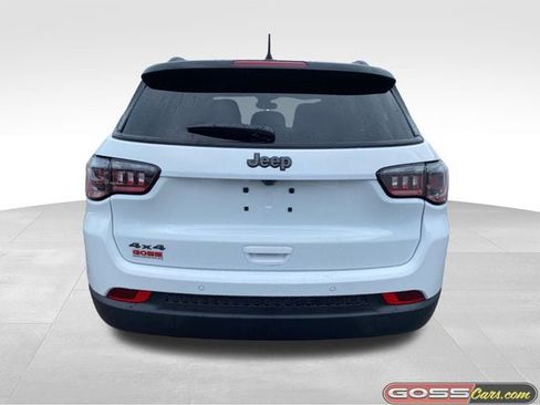 Certified 2026 Jeep Compass Limited image 4