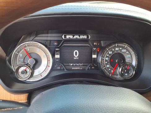 Used 2022 RAM 3500 Limited image 20