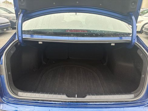 Used 2025 Kia K4 LXS image 30