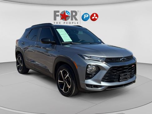 Used 2021 Chevrolet TrailBlazer RS w/ Sun and Liftgate Package FWD image 7