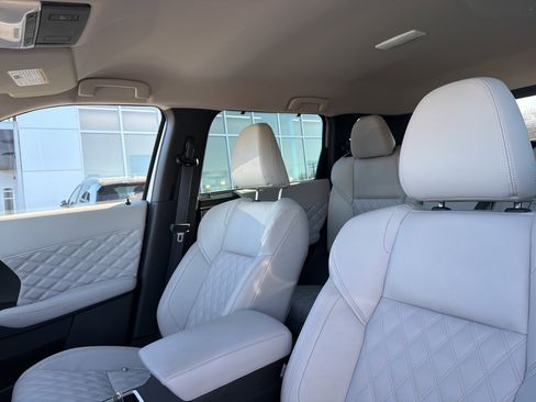 Used 2023 Mitsubishi Outlander SEL 40th Anniversary image 27