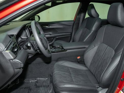 Used 2025 Toyota Camry XSE image 11