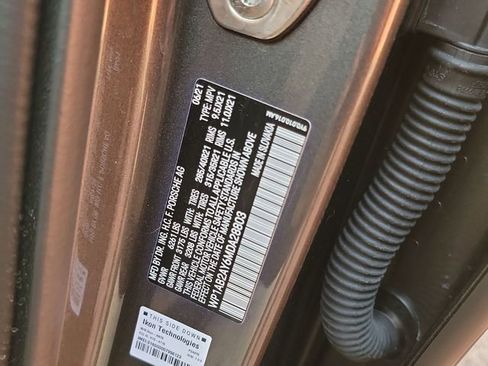 Used 2021 Porsche Cayenne S image 33