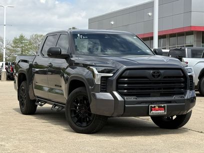 Used 2025 Toyota Tundra SR5 w/ SR5 Premium Package