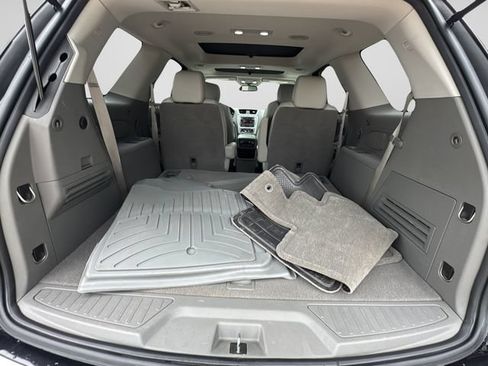 Used 2013 GMC Acadia SLT FWD image 16