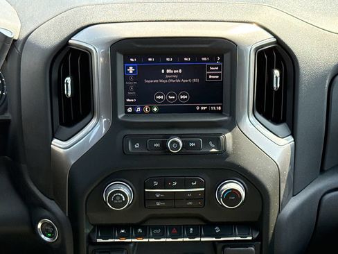 Used 2025 Chevrolet Silverado 1500 Custom Trail Boss w/ LPO, Dark Essentials Package AWD/4WD image 12